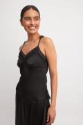 NA-KD Lace Strap Detail Singlet - Black