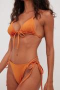 NA-KD Swimwear Bikiniunderdel med knytting i siden - Orange