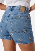 Pieces Pcsky HW Embroidery Shorts Light Blue Denim M