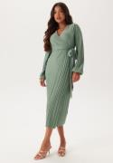 BUBBLEROOM  Pleated Wrap Dress Dusty green M