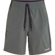 Calvin Klein Sport Quick-Dry Gym Shorts Grønn polyester Small Herre