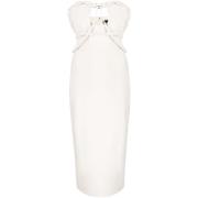 Hvit stroppeløs kjole med rynkedetaljer