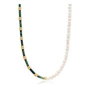 Beaded Necklace with Freshwater Pearls and Green Jade