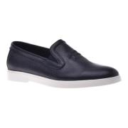 Loafer in dark blue tumbled leather