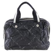Pre-owned Fabric shoulder-bags