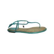 Pre-owned Fabric sandals