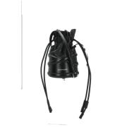 Svart Skinn Bucket Bag med Harness Design