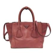 Pre-owned Leather shoulder-bags