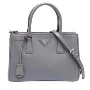 Pre-owned Leather prada-bags