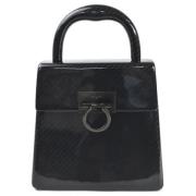 Pre-owned Fabric handbags