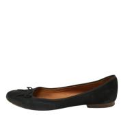 Pre-owned Suede flats