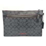 Pre-owned Fabric shoulder-bags