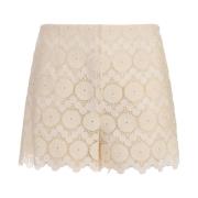 Hvite Margarita Macramé Shorts med Malocchio Motif