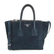 Pre-owned Leather shoulder-bags