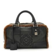 Pre-owned Leather handbags