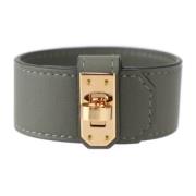 Pre-owned Leather bracelets