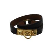 Pre-owned Leather bracelets