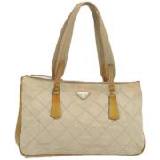 Pre-owned Nylon handbags