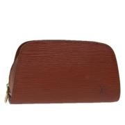 Pre-owned Leather pouches