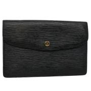 Pre-owned Leather clutches