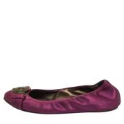 Pre-owned Satin flats