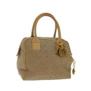 Pre-owned Nylon handbags