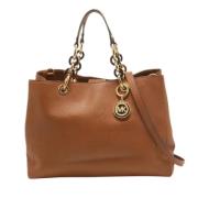 Pre-owned Leather handbags