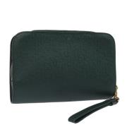 Pre-owned Leather clutches