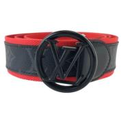 Pre-owned Canvas belts