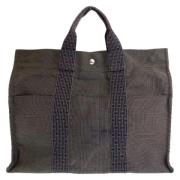 Pre-owned Canvas totes