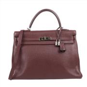 Pre-owned Leather handbags