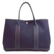 Pre-owned Fabric handbags