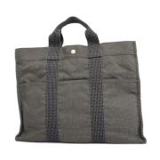 Pre-owned Canvas shoulder-bags