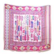 Pre-owned Silk scarves