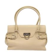 Pre-owned Leather handbags