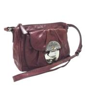 Pre-owned Leather shoulder-bags