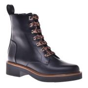 Combat boots in black leather