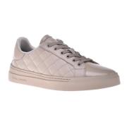 Trainers in vanilla quilted leather and patent leather