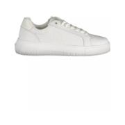 Elegante hvite sports sneakers med lisser