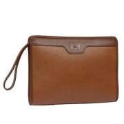 Pre-owned Leather clutches