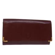 Pre-owned Leather clutches