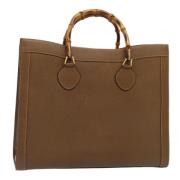 Pre-owned Leather handbags