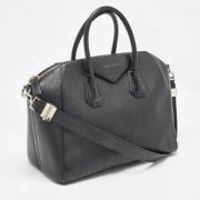 Pre-owned Leather handbags