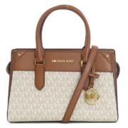 Pre-owned Fabric handbags