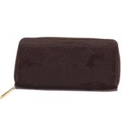 Pre-owned Leather wallets