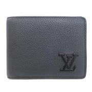 Pre-owned Fabric wallets