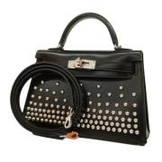 Pre-owned Leather handbags