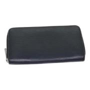 Pre-owned Leather wallets