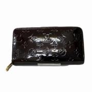 Pre-owned Leather wallets