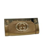 Pre-owned Leather clutches